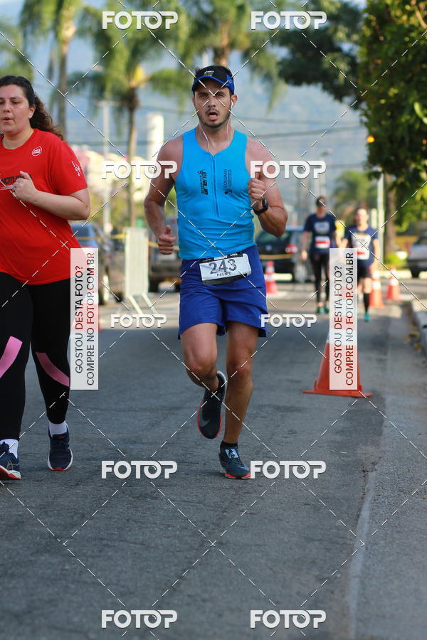 Buy your photos of the eventTrack&Field Run Series on Fotop