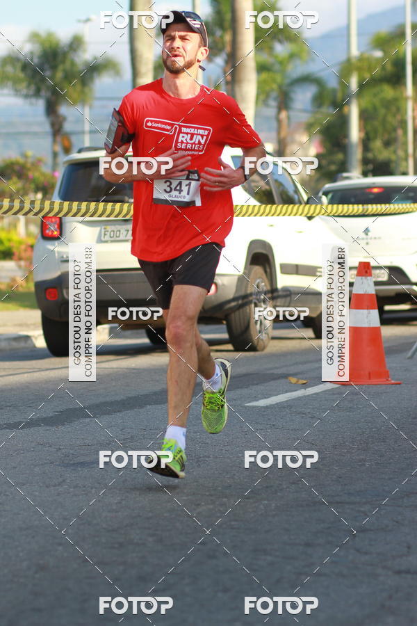 Buy your photos of the eventTrack&Field Run Series on Fotop