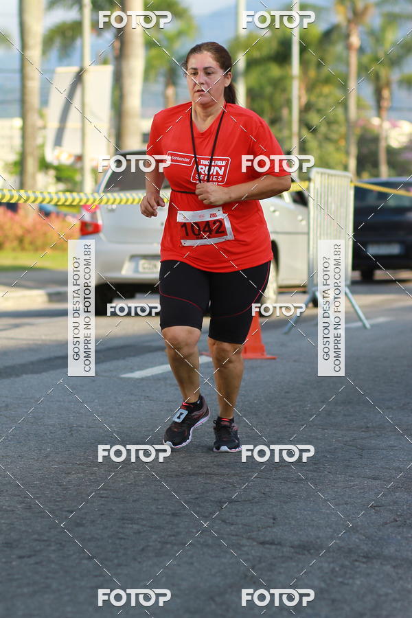 Buy your photos of the eventTrack&Field Run Series on Fotop