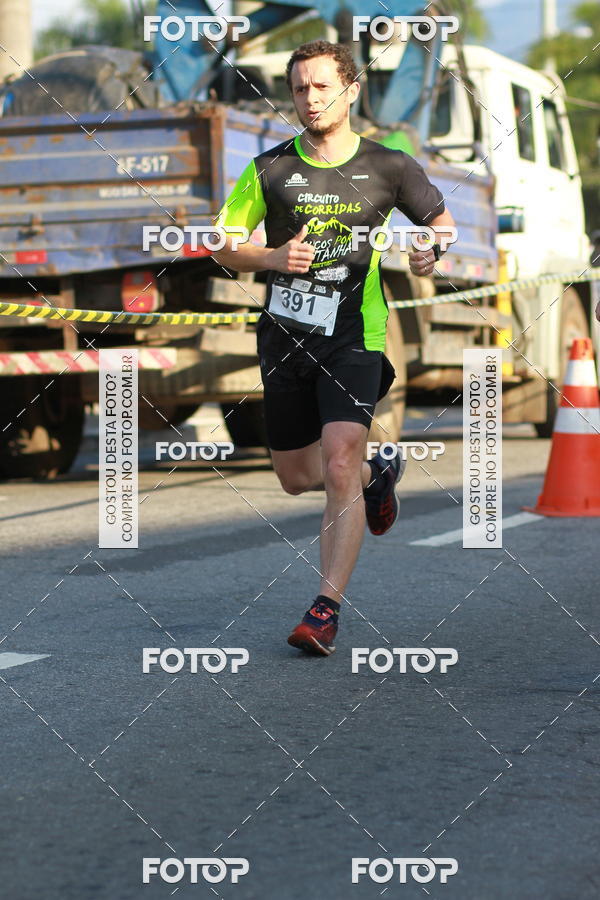 Buy your photos of the eventTrack&Field Run Series on Fotop