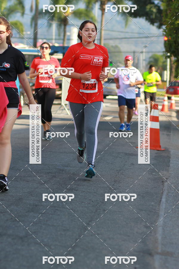 Buy your photos of the eventTrack&Field Run Series on Fotop