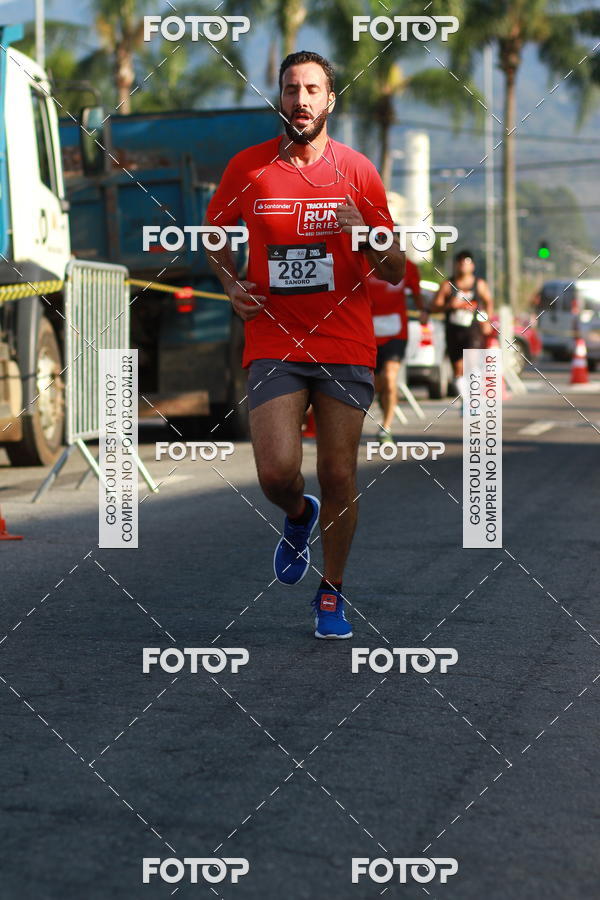 Buy your photos of the eventTrack&Field Run Series on Fotop