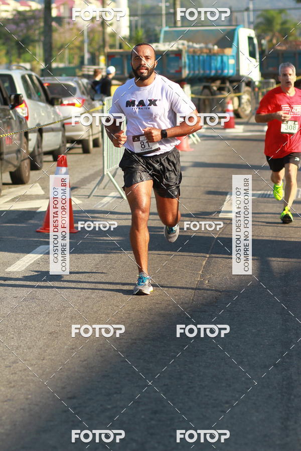 Buy your photos of the eventTrack&Field Run Series on Fotop