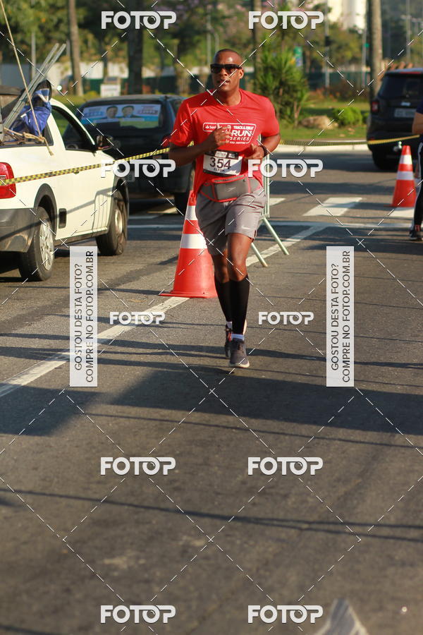 Buy your photos of the eventTrack&Field Run Series on Fotop