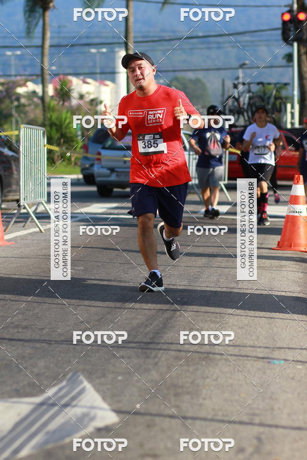 Buy your photos of the eventTrack&Field Run Series on Fotop