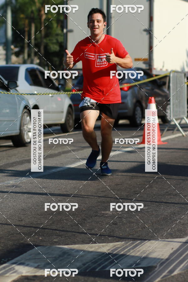 Buy your photos of the eventTrack&Field Run Series on Fotop