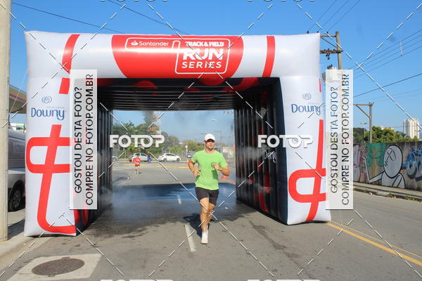 Achetez vos photos de l'vnementTrack&Field Run Series sur Fotop