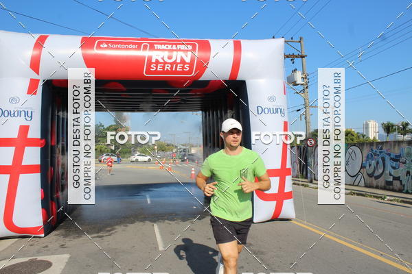 Achetez vos photos de l'vnementTrack&Field Run Series sur Fotop