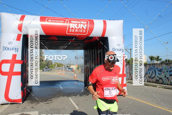 Achetez vos photos de l'vnementTrack&Field Run Series sur Fotop