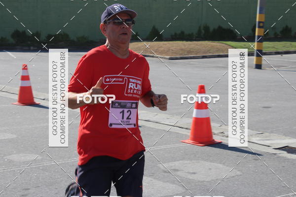 Compre as suas fotos do eventoTrack&Field Run Series no Fotop