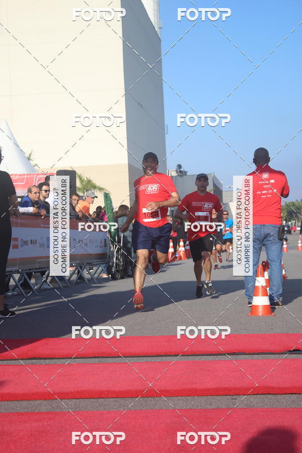 Buy your photos of the eventTrack&Field Run Series on Fotop