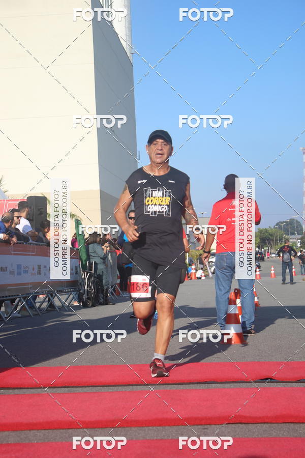 Buy your photos of the eventTrack&Field Run Series on Fotop