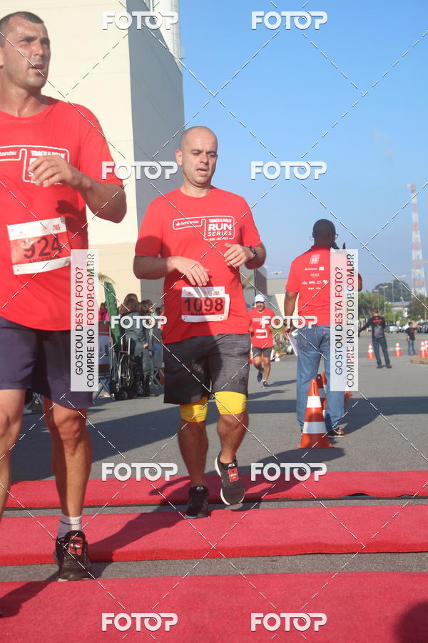 Buy your photos of the eventTrack&Field Run Series on Fotop