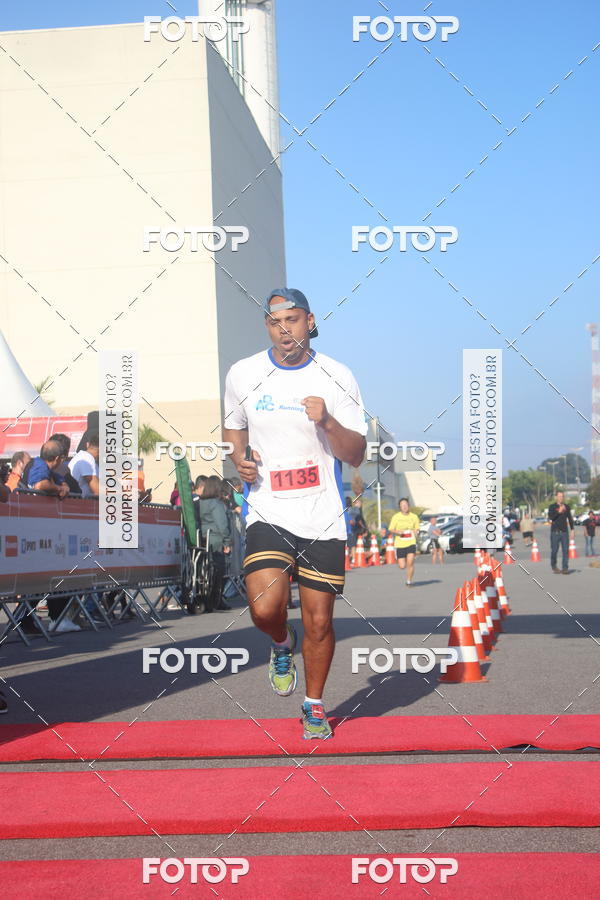 Buy your photos of the eventTrack&Field Run Series on Fotop