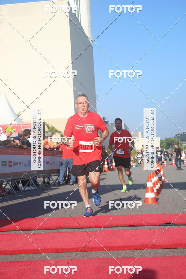 Buy your photos of the eventTrack&Field Run Series on Fotop