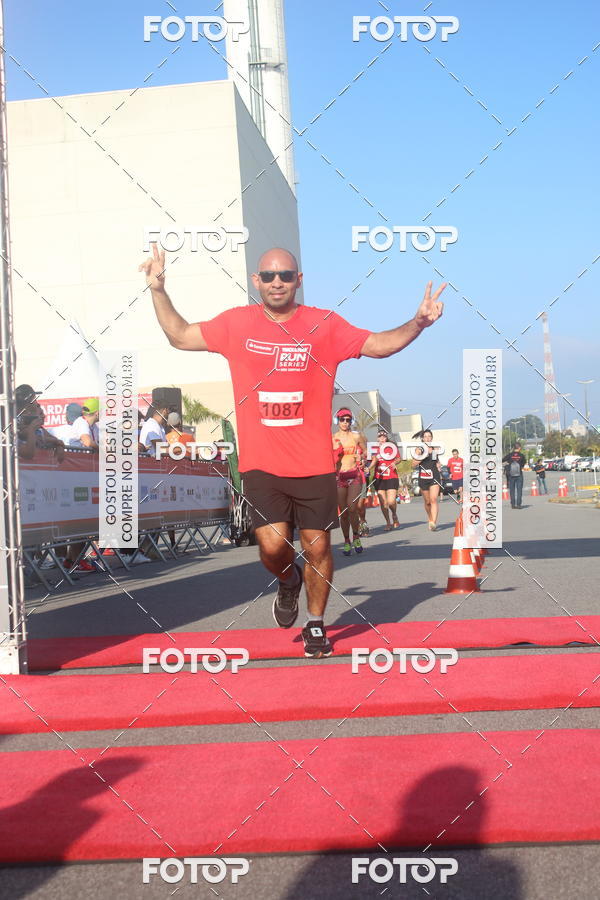 Buy your photos of the eventTrack&Field Run Series on Fotop