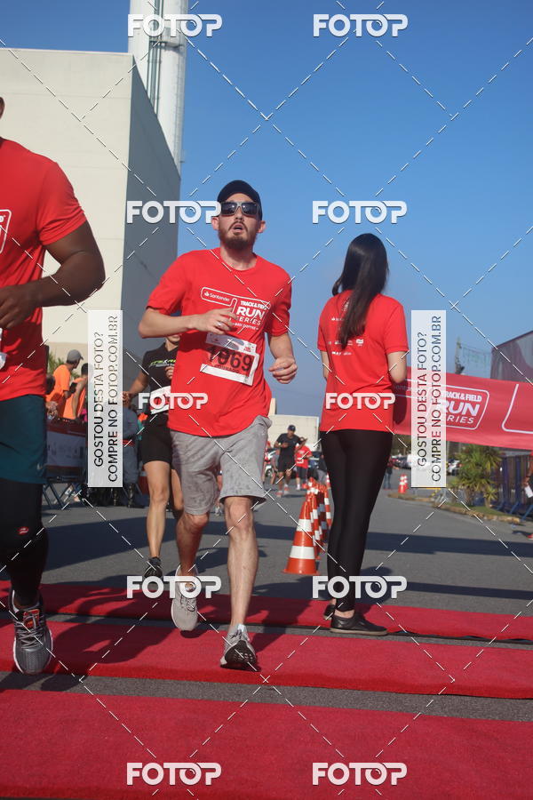 Buy your photos of the eventTrack&Field Run Series on Fotop