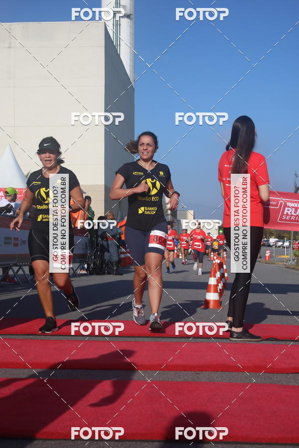 Buy your photos of the eventTrack&Field Run Series on Fotop