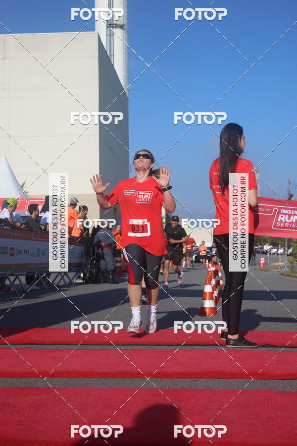 Buy your photos of the eventTrack&Field Run Series on Fotop