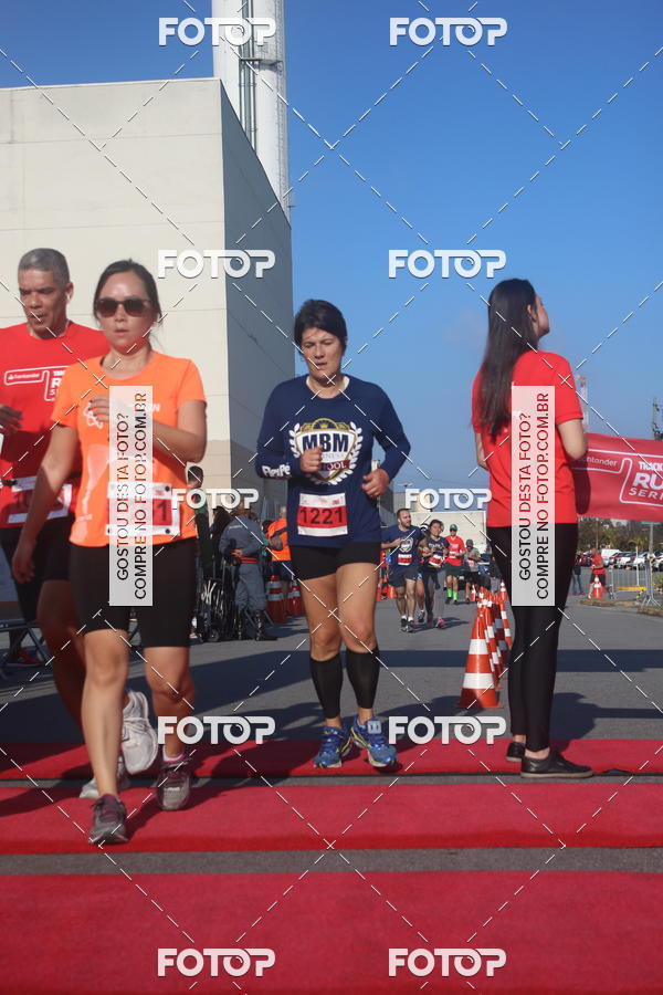 Buy your photos of the eventTrack&Field Run Series on Fotop