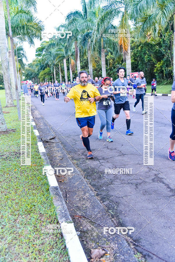 Buy your photos of the eventSantander Track & Field Run Series - Plaza Sul - Jardim Botnico on Fotop