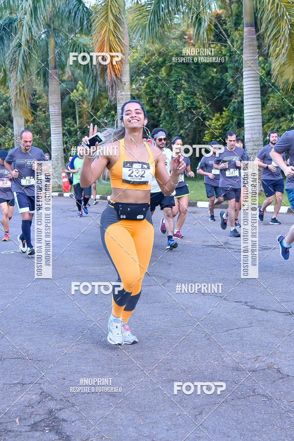 Compre as suas fotos do eventoSantander Track & Field Run Series - Plaza Sul - Jardim Botnico no Fotop