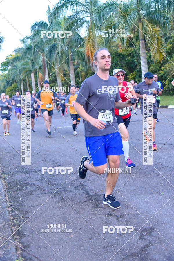 Compre as suas fotos do eventoSantander Track & Field Run Series - Plaza Sul - Jardim Botnico no Fotop