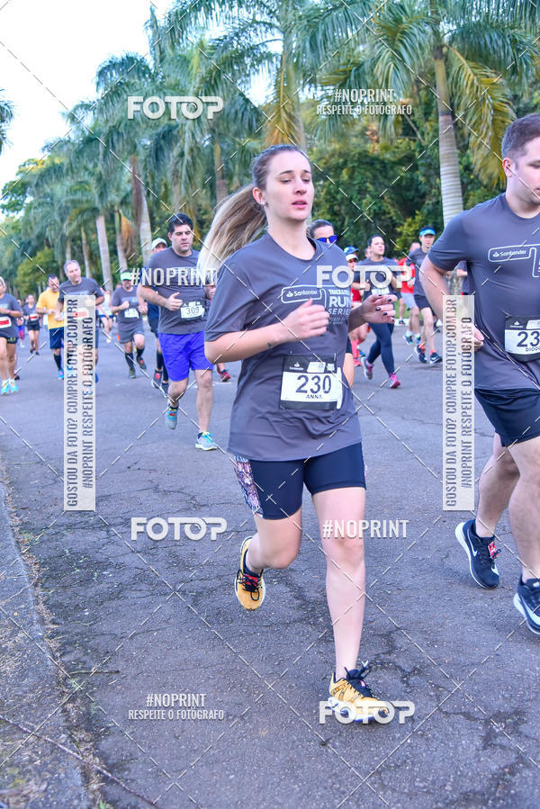 Compre as suas fotos do eventoSantander Track & Field Run Series - Plaza Sul - Jardim Botnico no Fotop