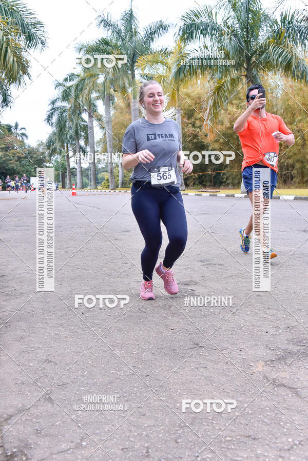 Buy your photos of the eventSantander Track & Field Run Series - Plaza Sul - Jardim Bot�nico on Fotop