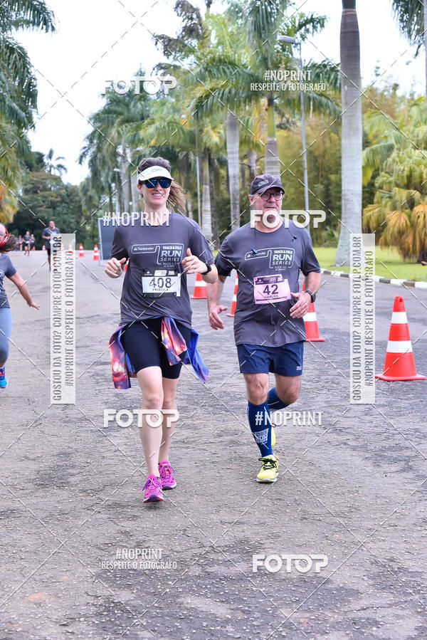 Buy your photos of the eventSantander Track & Field Run Series - Plaza Sul - Jardim Botnico on Fotop
