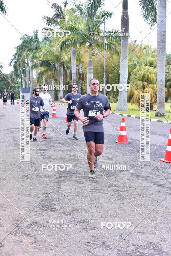 Buy your photos of the eventSantander Track & Field Run Series - Plaza Sul - Jardim Botnico on Fotop