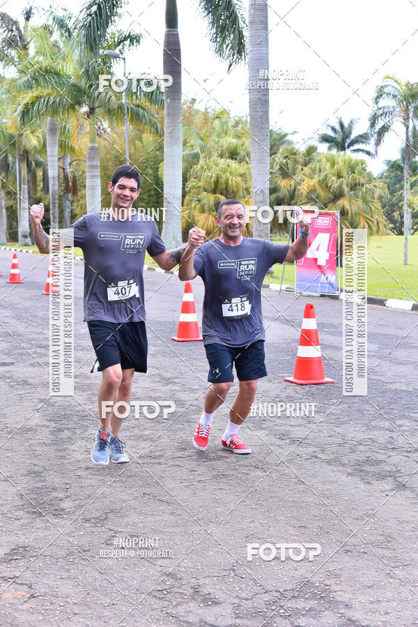 Buy your photos of the eventSantander Track & Field Run Series - Plaza Sul - Jardim Botnico on Fotop