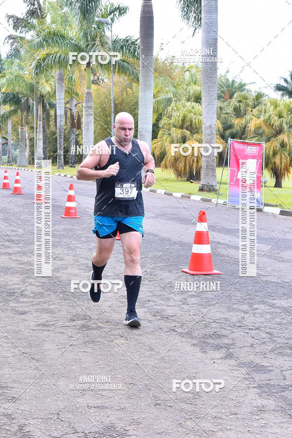 Buy your photos of the eventSantander Track & Field Run Series - Plaza Sul - Jardim Botnico on Fotop