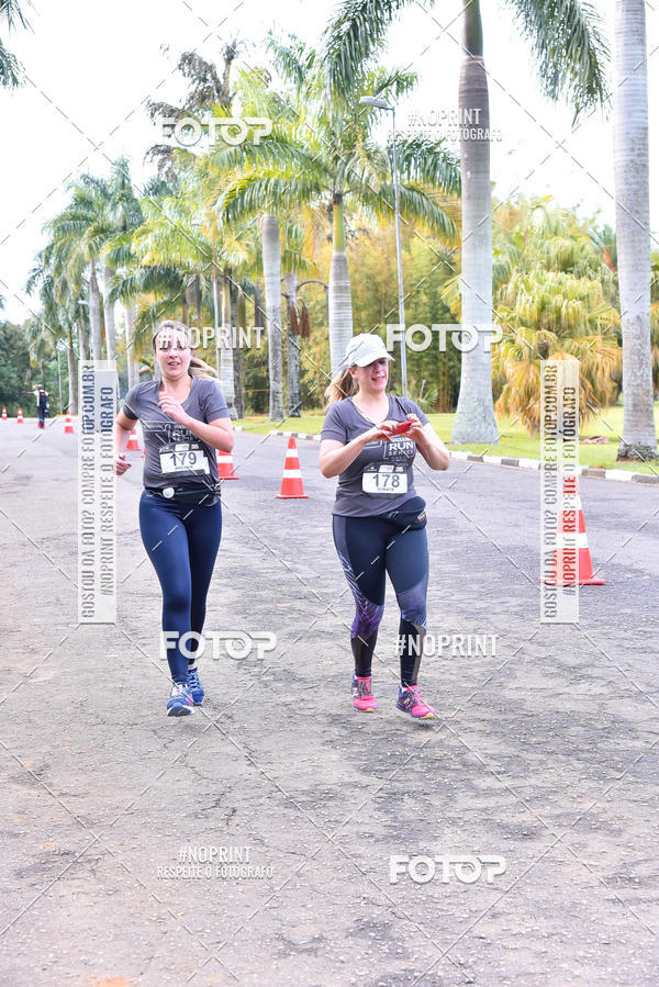 Buy your photos of the eventSantander Track & Field Run Series - Plaza Sul - Jardim Bot�nico on Fotop
