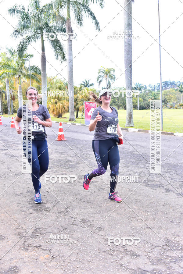 Buy your photos of the eventSantander Track & Field Run Series - Plaza Sul - Jardim Bot�nico on Fotop