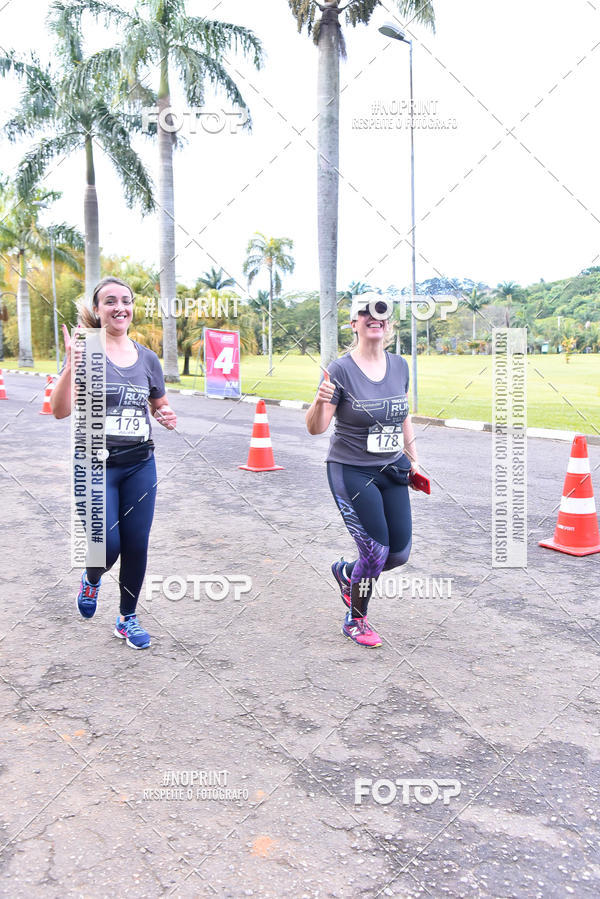 Buy your photos of the eventSantander Track & Field Run Series - Plaza Sul - Jardim Bot�nico on Fotop