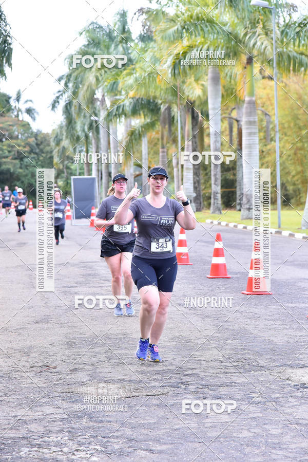 Buy your photos of the eventSantander Track & Field Run Series - Plaza Sul - Jardim Bot�nico on Fotop