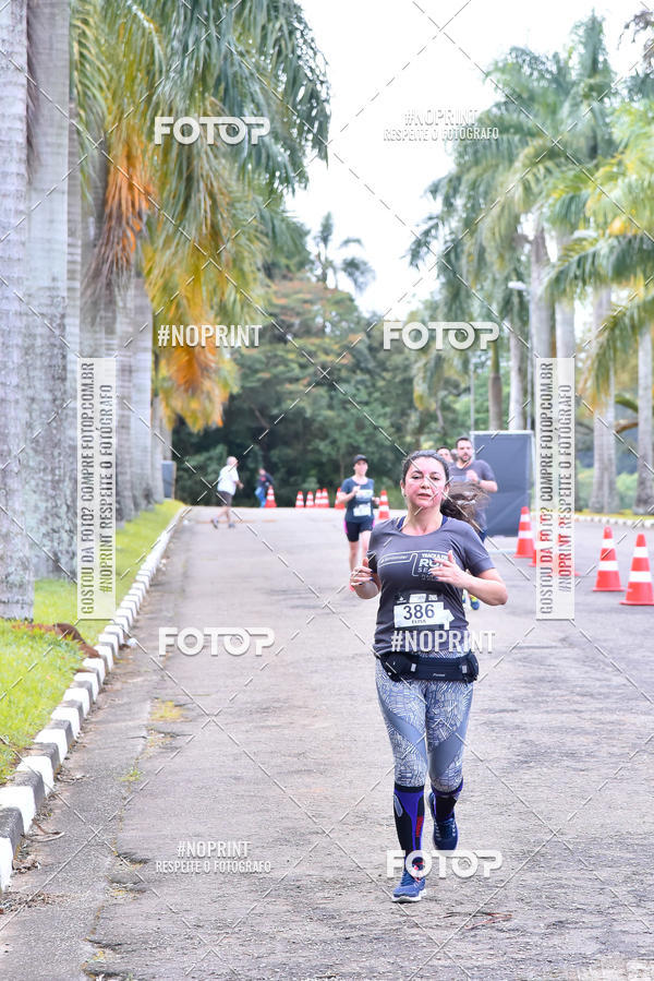 Buy your photos of the eventSantander Track & Field Run Series - Plaza Sul - Jardim Bot�nico on Fotop