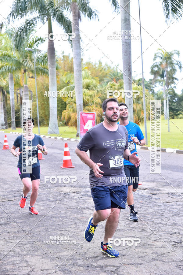 Buy your photos of the eventSantander Track & Field Run Series - Plaza Sul - Jardim Bot�nico on Fotop