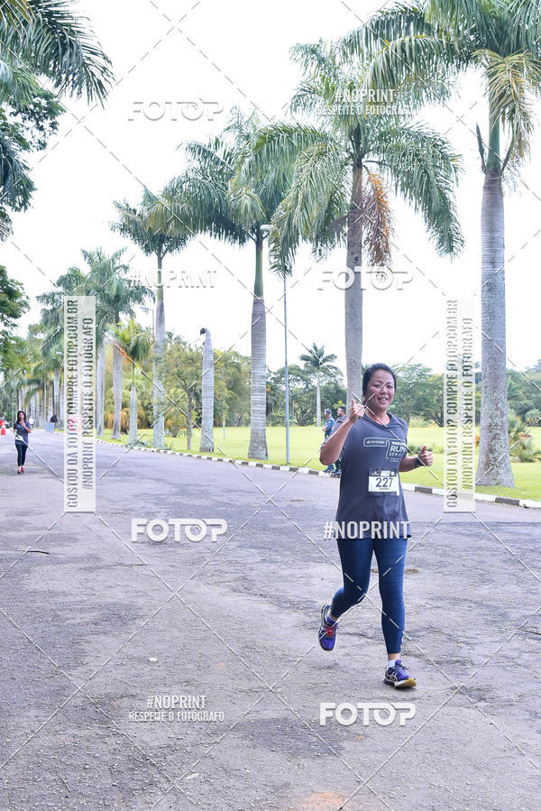 Buy your photos of the eventSantander Track & Field Run Series - Plaza Sul - Jardim Bot�nico on Fotop