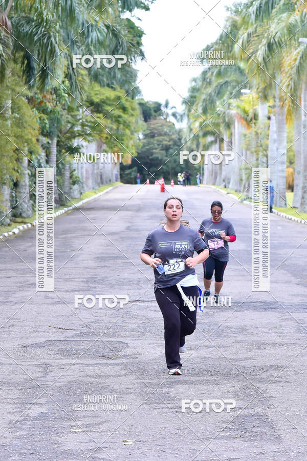Buy your photos of the eventSantander Track & Field Run Series - Plaza Sul - Jardim Bot�nico on Fotop