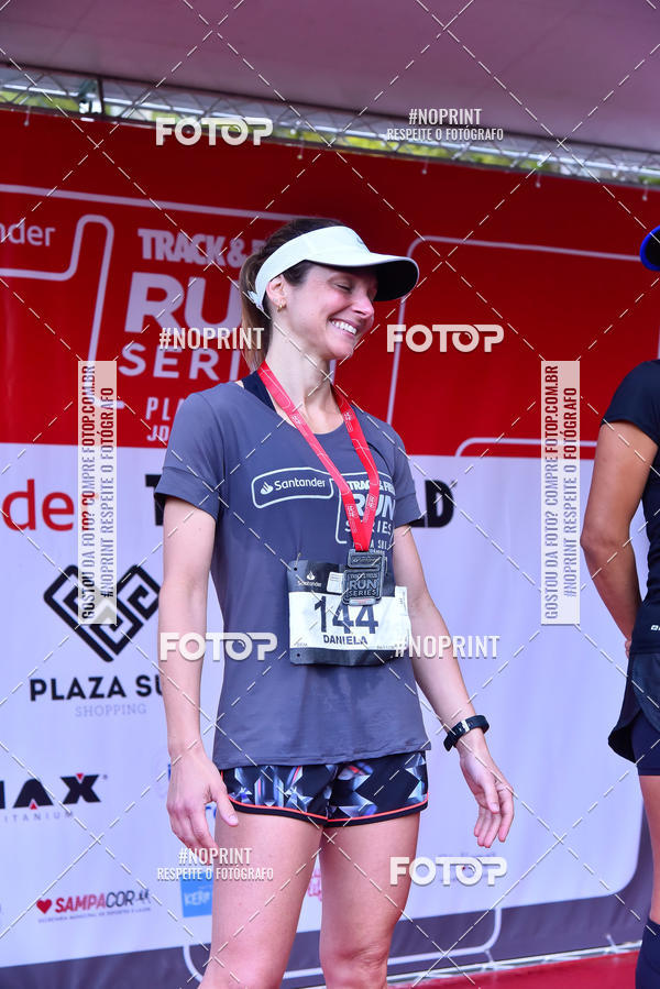 Buy your photos of the eventSantander Track & Field Run Series - Plaza Sul - Jardim Bot�nico on Fotop