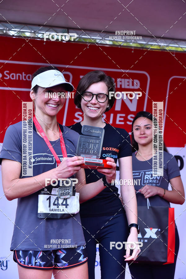 Buy your photos of the eventSantander Track & Field Run Series - Plaza Sul - Jardim Bot�nico on Fotop