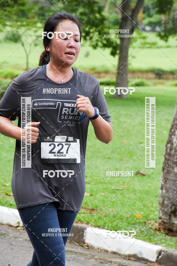Buy your photos of the eventSantander Track & Field Run Series - Plaza Sul - Jardim Bot�nico on Fotop