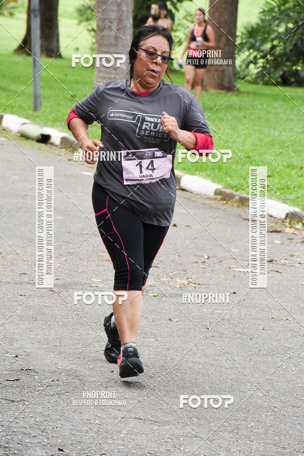 Buy your photos of the eventSantander Track & Field Run Series - Plaza Sul - Jardim Bot�nico on Fotop