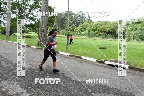 Buy your photos of the eventSantander Track & Field Run Series - Plaza Sul - Jardim Bot�nico on Fotop