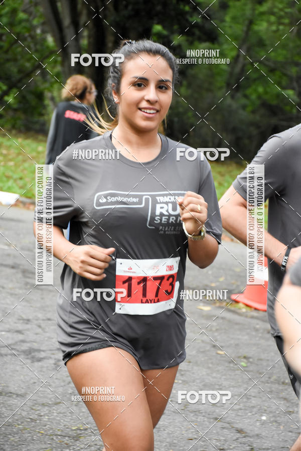 Buy your photos of the eventSantander Track & Field Run Series - Plaza Sul - Jardim Botnico on Fotop