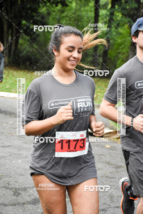 Buy your photos of the eventSantander Track & Field Run Series - Plaza Sul - Jardim Botnico on Fotop