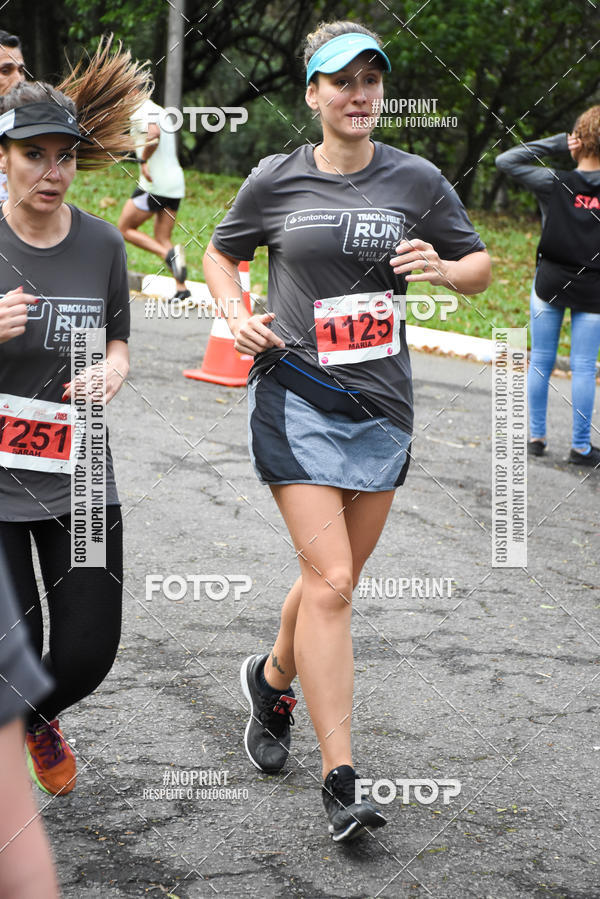 Buy your photos of the eventSantander Track & Field Run Series - Plaza Sul - Jardim Botnico on Fotop