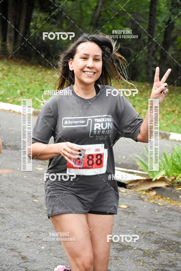 Buy your photos of the eventSantander Track & Field Run Series - Plaza Sul - Jardim Botnico on Fotop